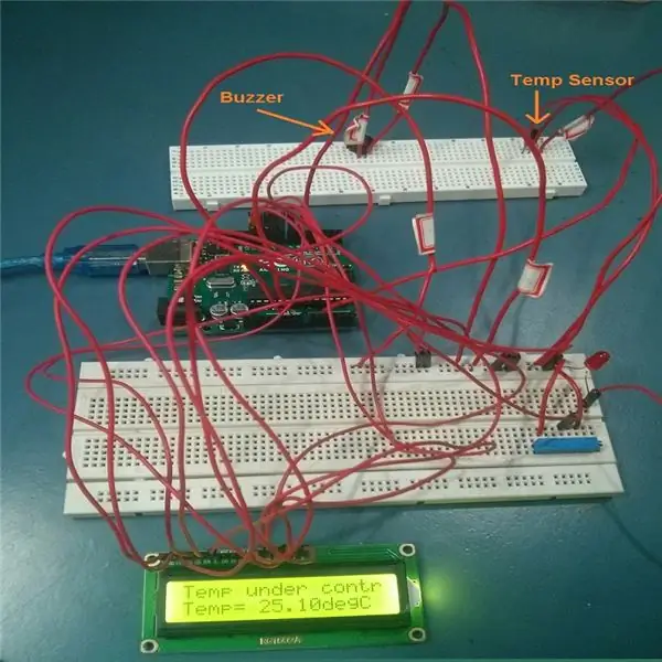 ระบบอัตโนมัติภายในบ้าน: ส่งเสียงเตือนและแสดงผลบน LCD เมื่ออุณหภูมิสูงกว่าค่าเกณฑ์