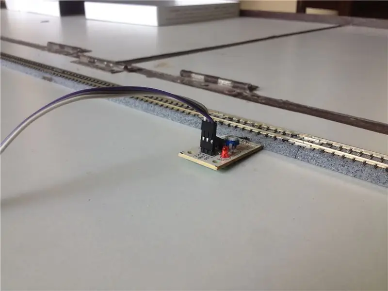 Connectez les pistes « détectées » à la carte Arduino