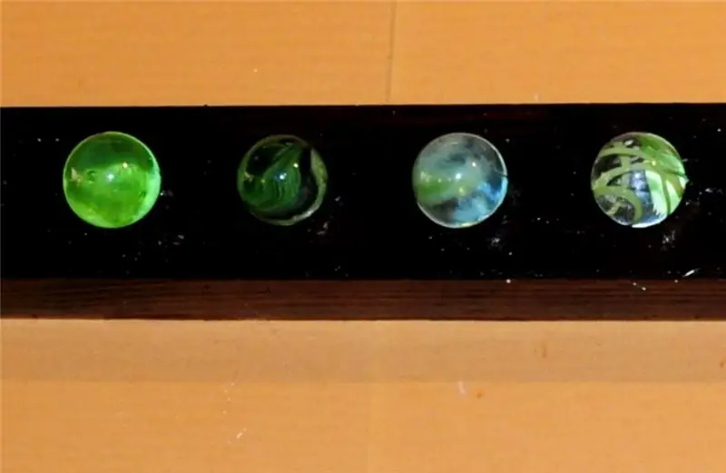 Binary Marble Clock: 9 steg (med bilder)