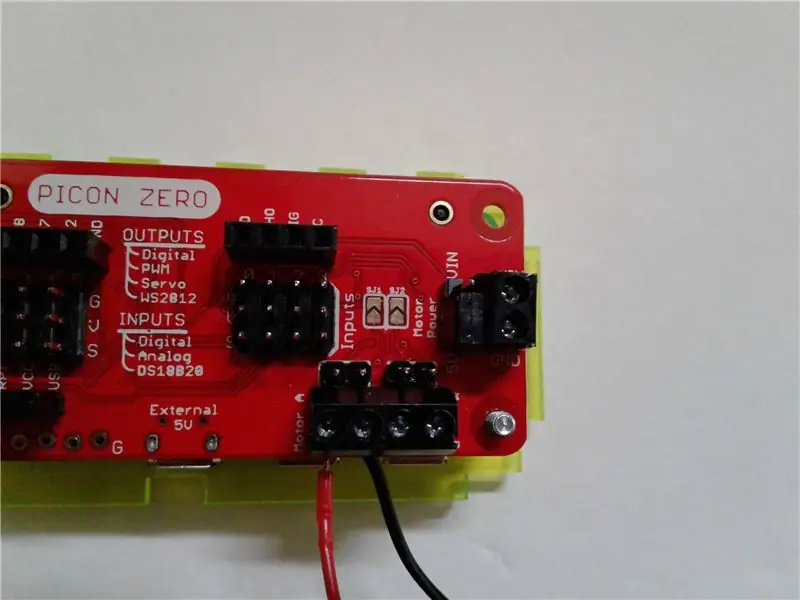 Kết nối dây đơn vị kích hoạt Airsoft với hội đồng quản trị Picon Zero / Raspberry Pi W