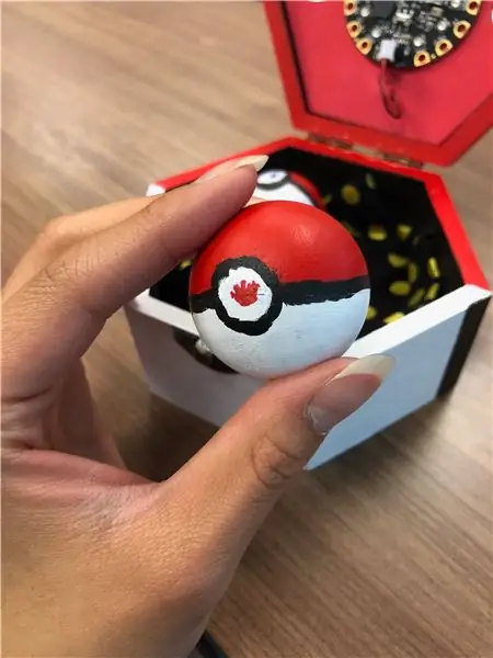 Drewniane Pokeballs (opcjonalnie)