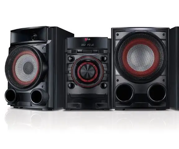 So schließen Sie ein Mini-HiFi-Regalsystem (Soundsystem) richtig an und richten es ein: 8-Schritte (mit Bildern)