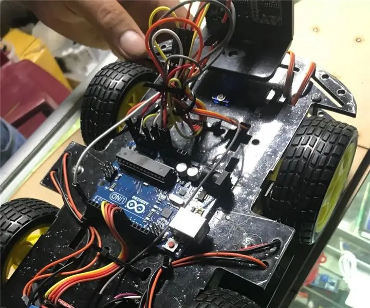 Robot Arduino Explorador „Nueve”: 10 kroków