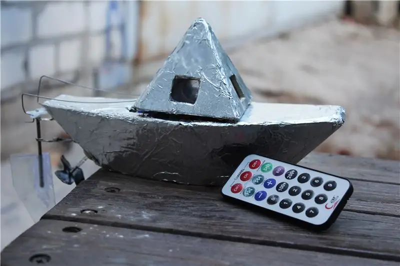 Arduino Boat na IR dálkovém ovládání