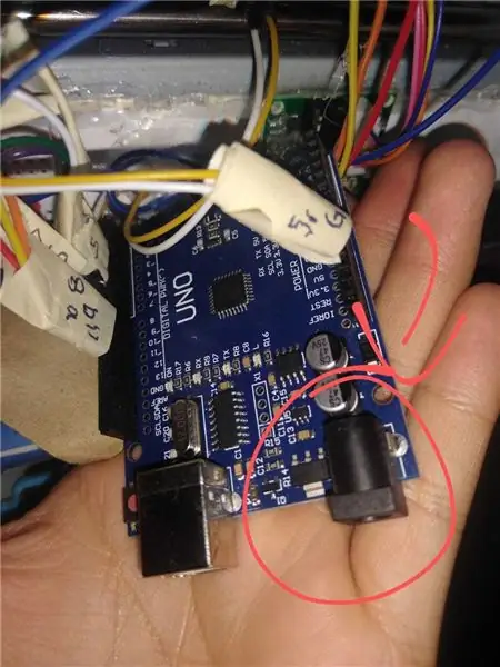 Usuń złącza DHT 11 i Arduino