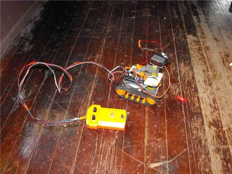 Ard-e: Robot s Arduinom kao mozgom