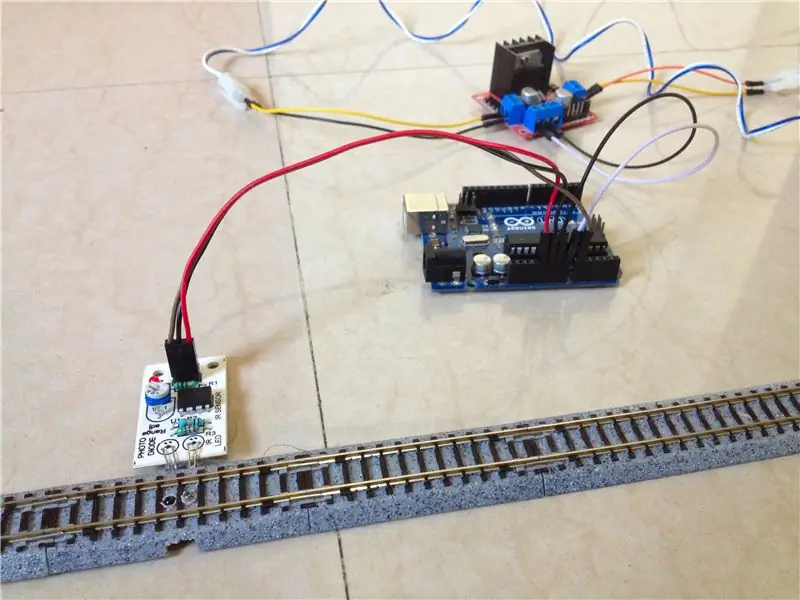 Подключите датчик к плате Arduino