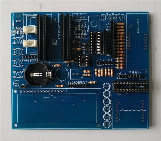 Saldatura (resistore, intestazione pin e base IC)