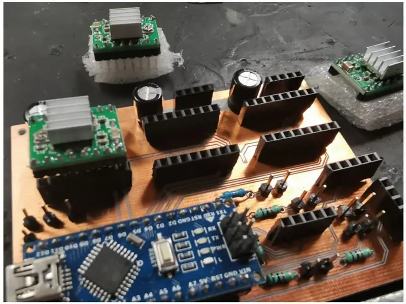 Paso 5: Electrónica Y Diseño Del PCB