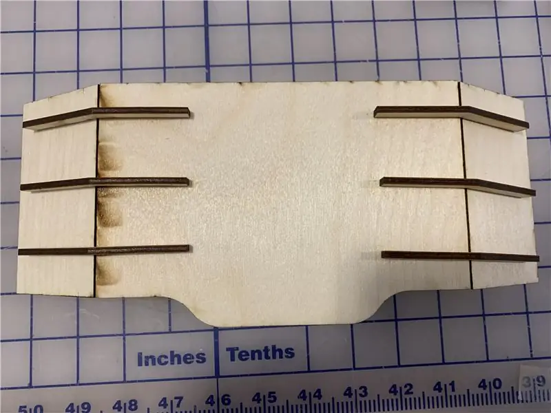 Anexar painéis laterais e divisor de sensor