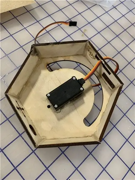 Mount Servo, gaismas diodes un skaņas signāls