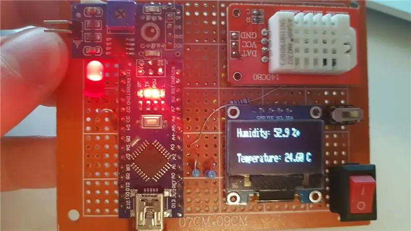 Anschließen des OLED-Displays