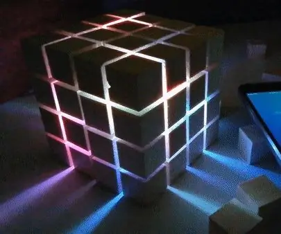 Sound Reactive Light Cube, fremhævet i Hackspace: 5 trin