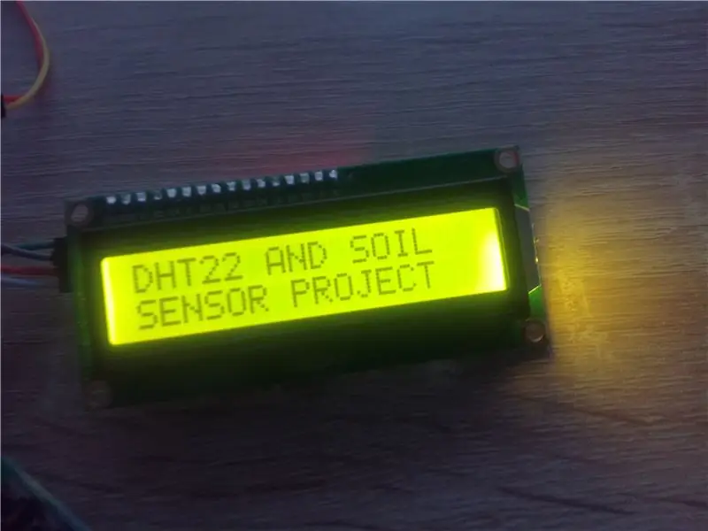 Arduino DHT22 sensor- og jordfugtprojekt med menu