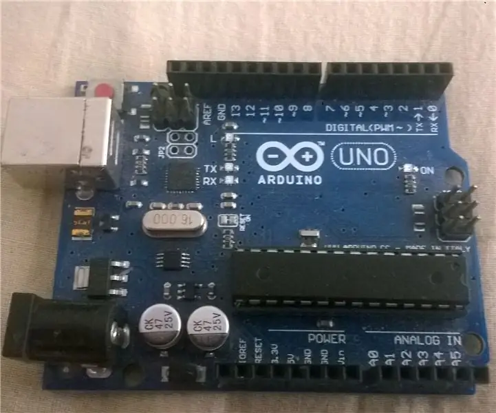 4 manieren om een Arduino van stroom te voorzien: 6 stappen