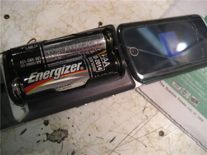 AA Battery Powered Cell Phone: 6 Mga Hakbang (na may Mga Larawan)