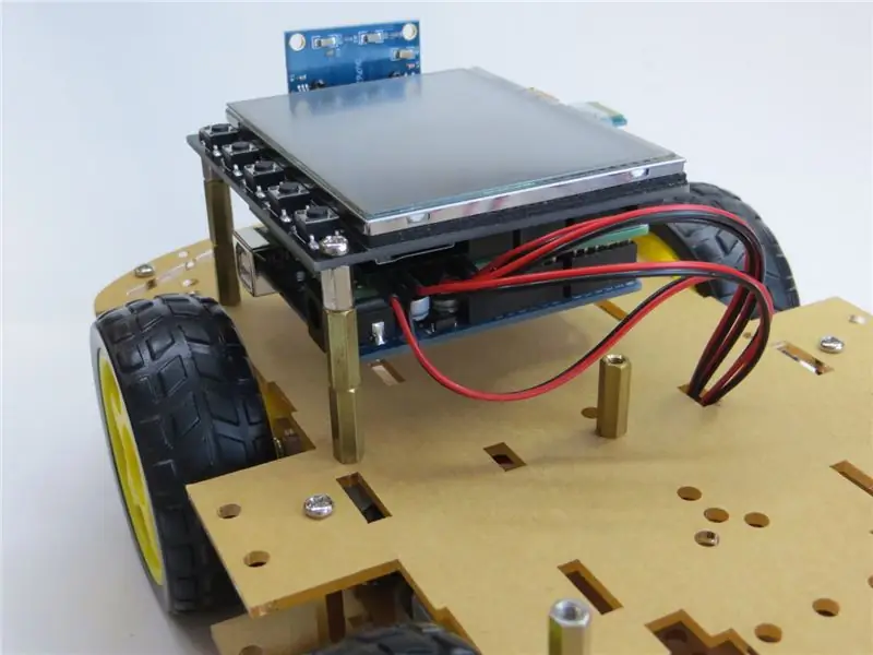 4WD robot platformasining yakuniy yig'ilishi