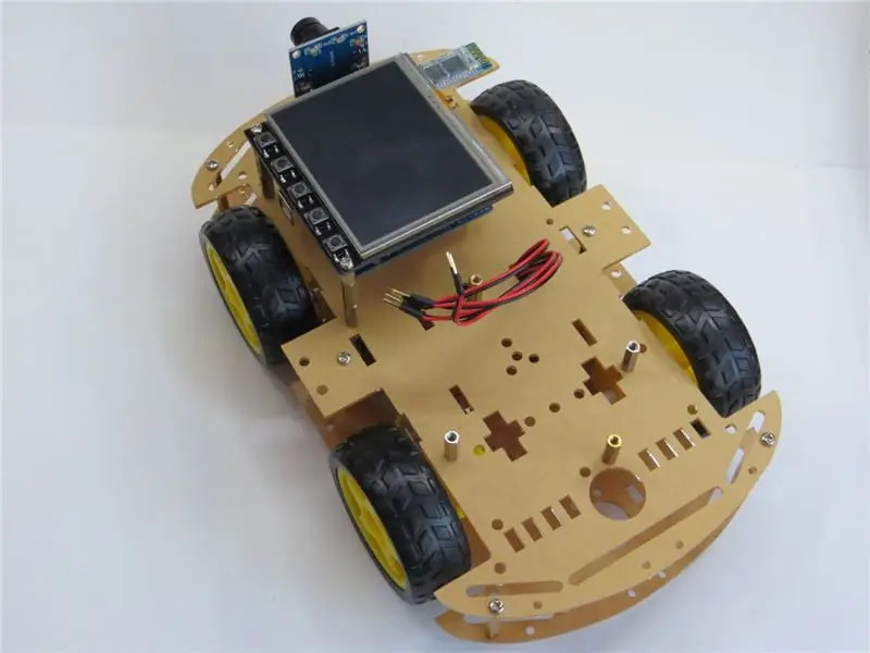 4WD robot platformasining yakuniy yig'ilishi