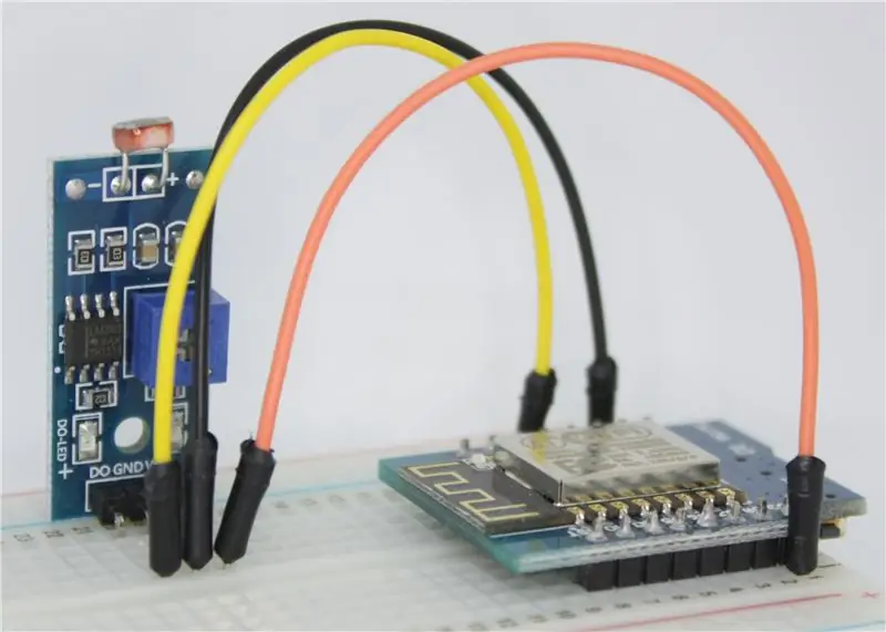 Lub teeb: Photoresistor / Photocell (digital: On / off)