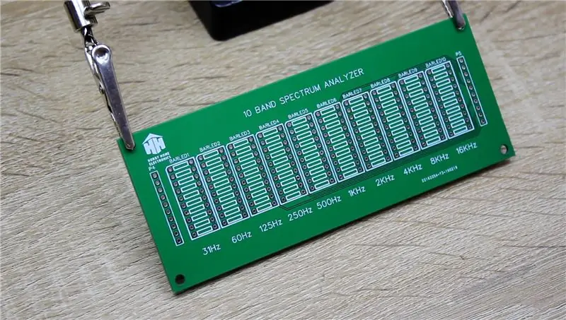 Instal·lació de components de ràdio al PCB de la matriu LED