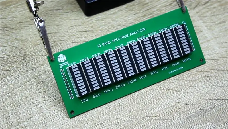 Instal·lació de components de ràdio al PCB de la matriu LED