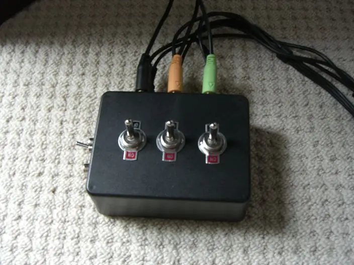 3.5mm 5.1 Surround Sound Switch / Splitter Box: 5 stappe