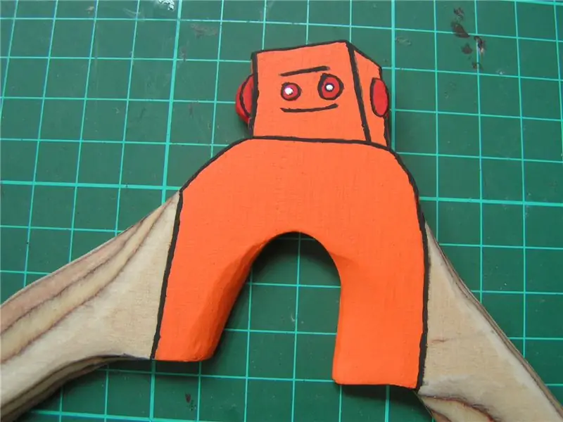 How to Make a Boomerang (The Robot Returns With the Dark Kite): 8 Steps (with Pictures)