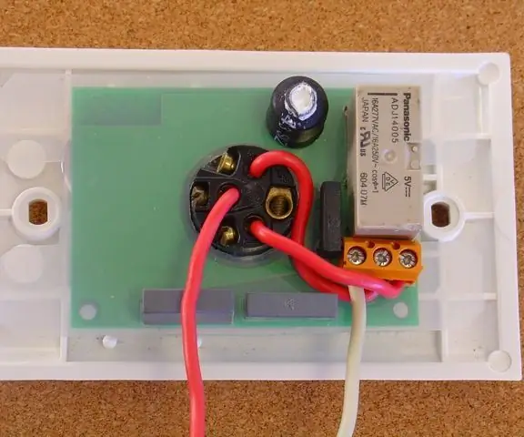 Interruptor de luz con control remoto Bluetooth - Actualización. El interruptor de luz sigue funcionando, sin escritura adicional: 9 pasos (con imágenes)