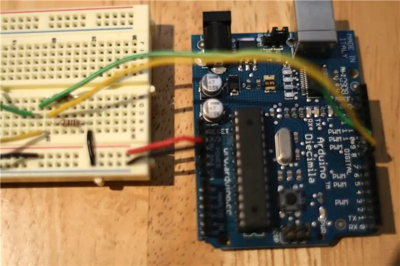 Heg die broodbord aan die Arduino