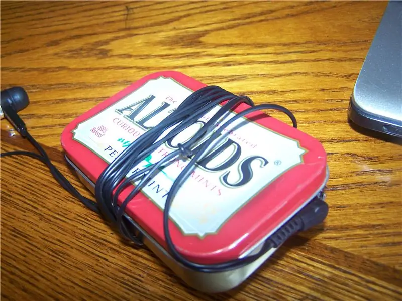 Hoe om 'n makliker Altoids -iPod -omhulsel te maak: 4 stappe