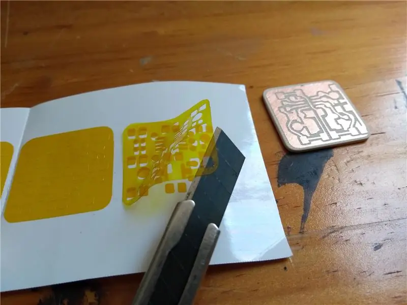 Applicera Kapton Soldermask Stickers