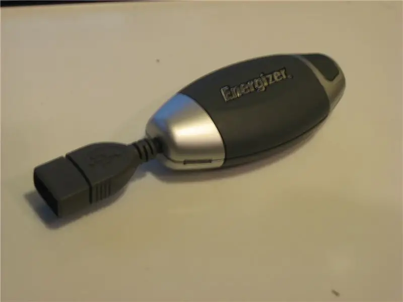 Energizer USB -batterylaaier: 4 stappe