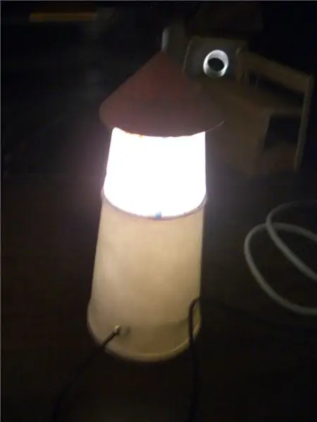 5 λεπτά Usb Table Top Light House: 7 Βήματα