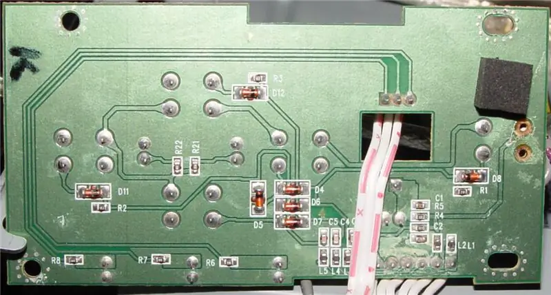 Connecteu la unitat de DVD i els cables del receptor IR a la placa de control frontal