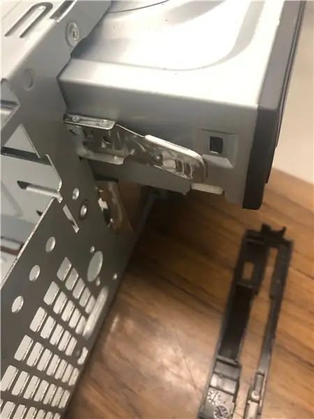 CD / DVD Drive