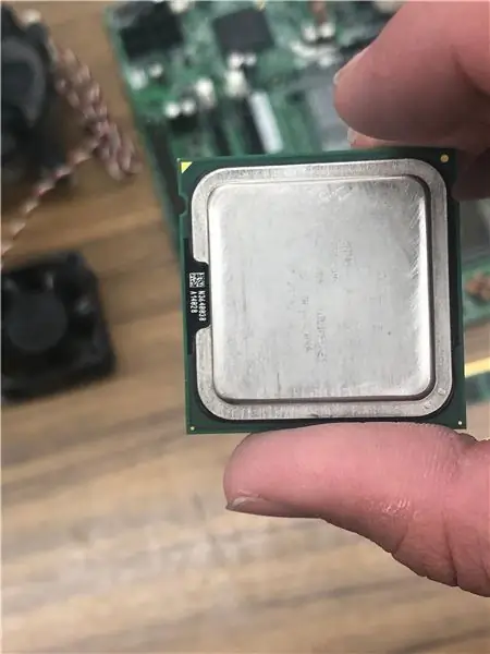 CPU