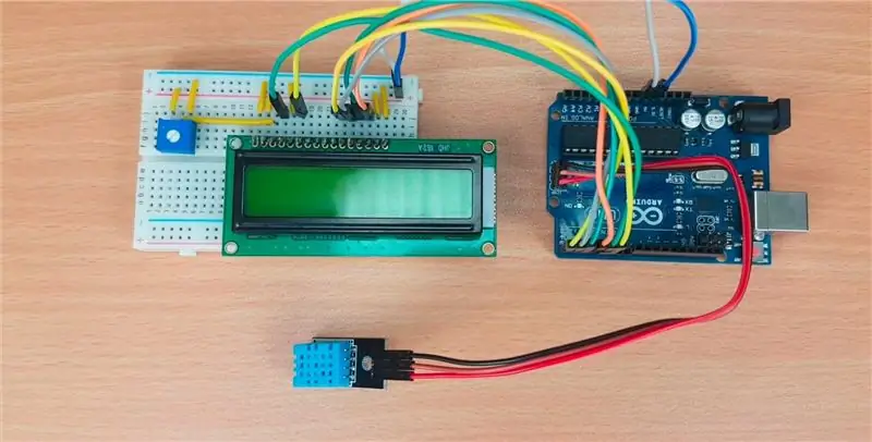 El sensor de temperatura i humitat DHT11 està connectat