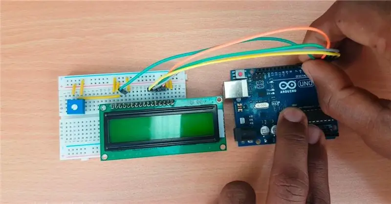 Endi Arduino 4 -pinli o'tish simini LCD displeyining RS (asl holatini tiklash) piniga ulang