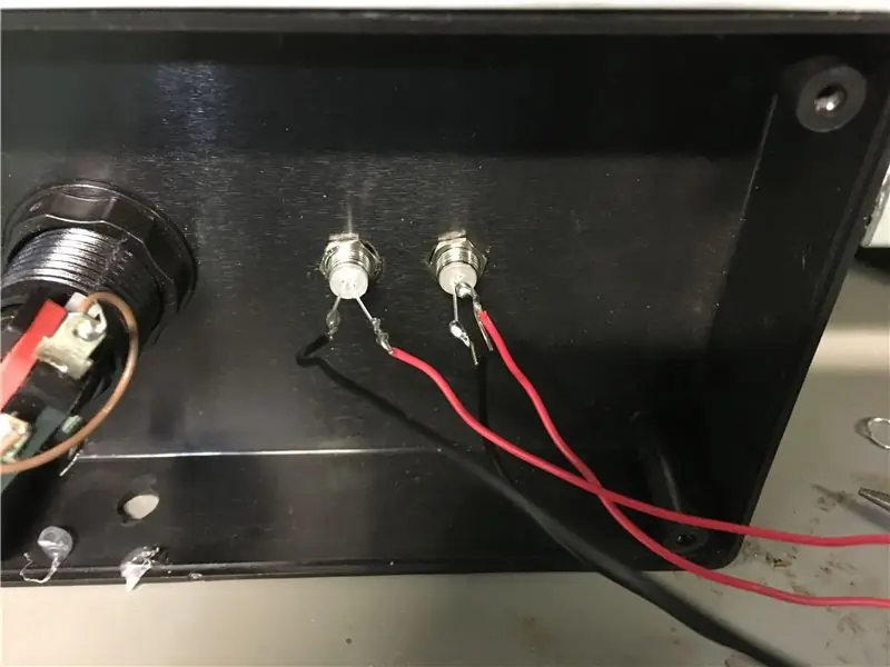 Solder cov Resistors rau Cathode Legs ntawm Txhua LED