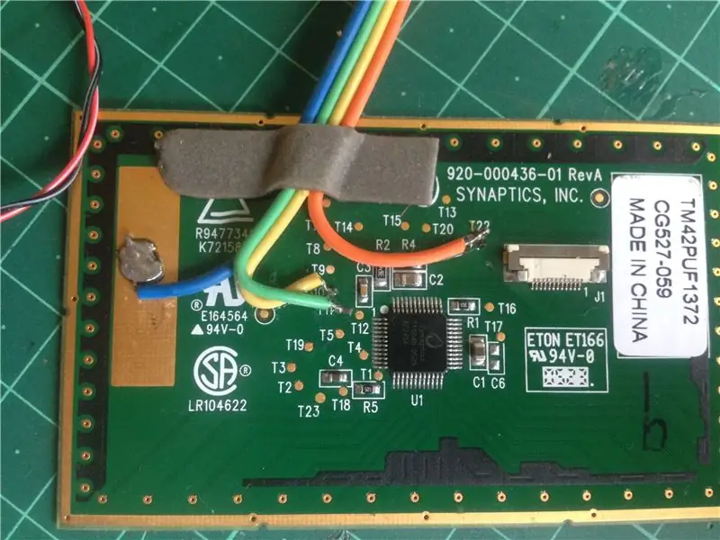 Descubra las conexiones del panel táctil