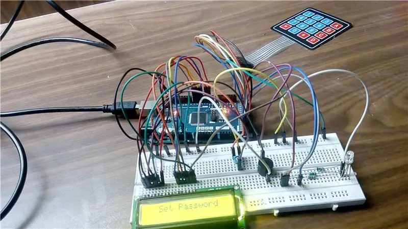 Maak een SafeLock-beveiligingssysteem met Arduino MEGA