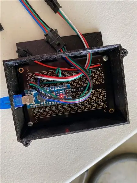 Memasang Arduino dan Menghubungkan Semuanya