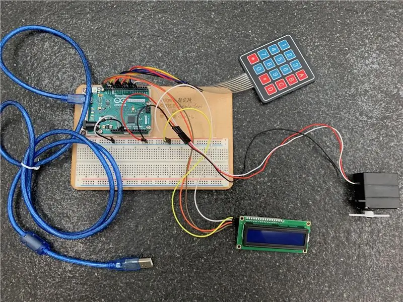 Conectați circuitele