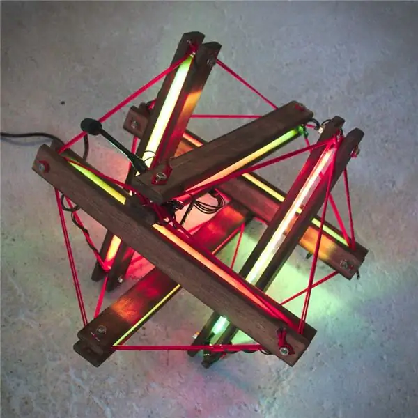 โคมไฟ LED แบบโต้ตอบ | โครงสร้าง Tensegrity + Arduino