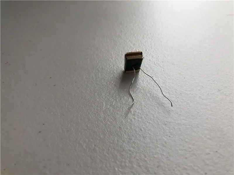 Afegiu el fotoresistor al portamostres