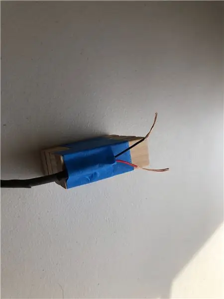 Connecteu el fotoresistor