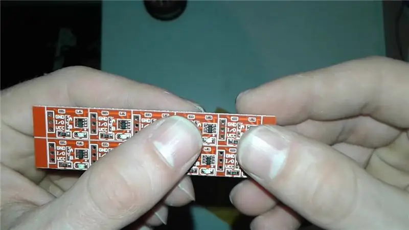 Circuit de butoane capacitive