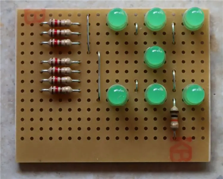 Resistors, LED's thiab Txuas