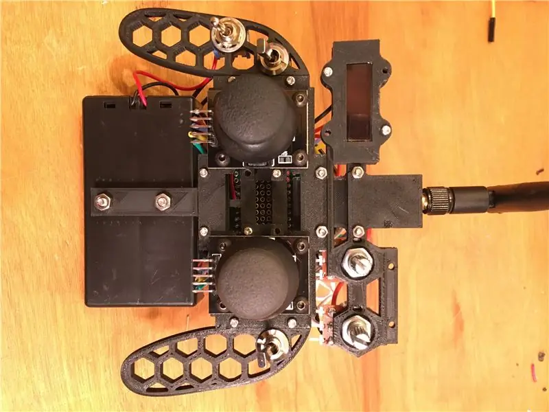 RC vysielač na báze Arduino s 3D tlačou