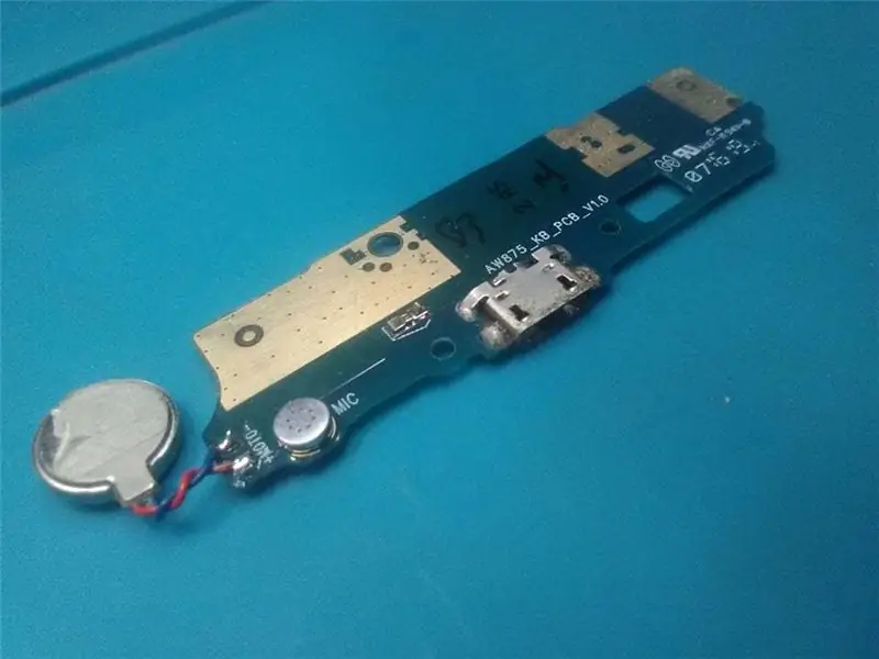 SUBSTITUCIÓ DEL CONECTOR DE CÀRREGA USB